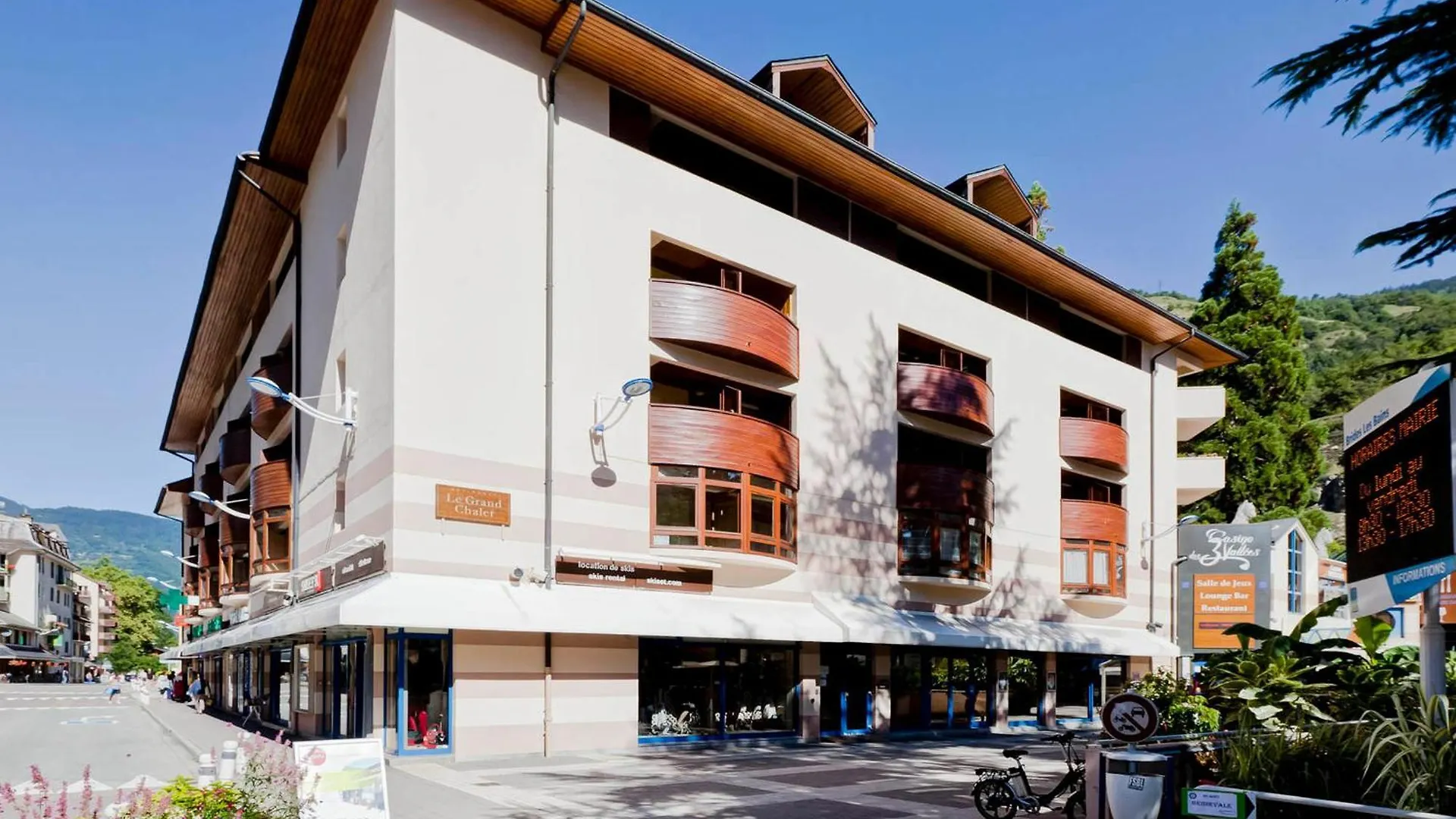 Studio 4 Pers. Centre Brides, Balcon Sud, Wi-Fi, A 200M Telecabine Et Thermes - Fr-1-512-82 0*, Brides-les-Bains