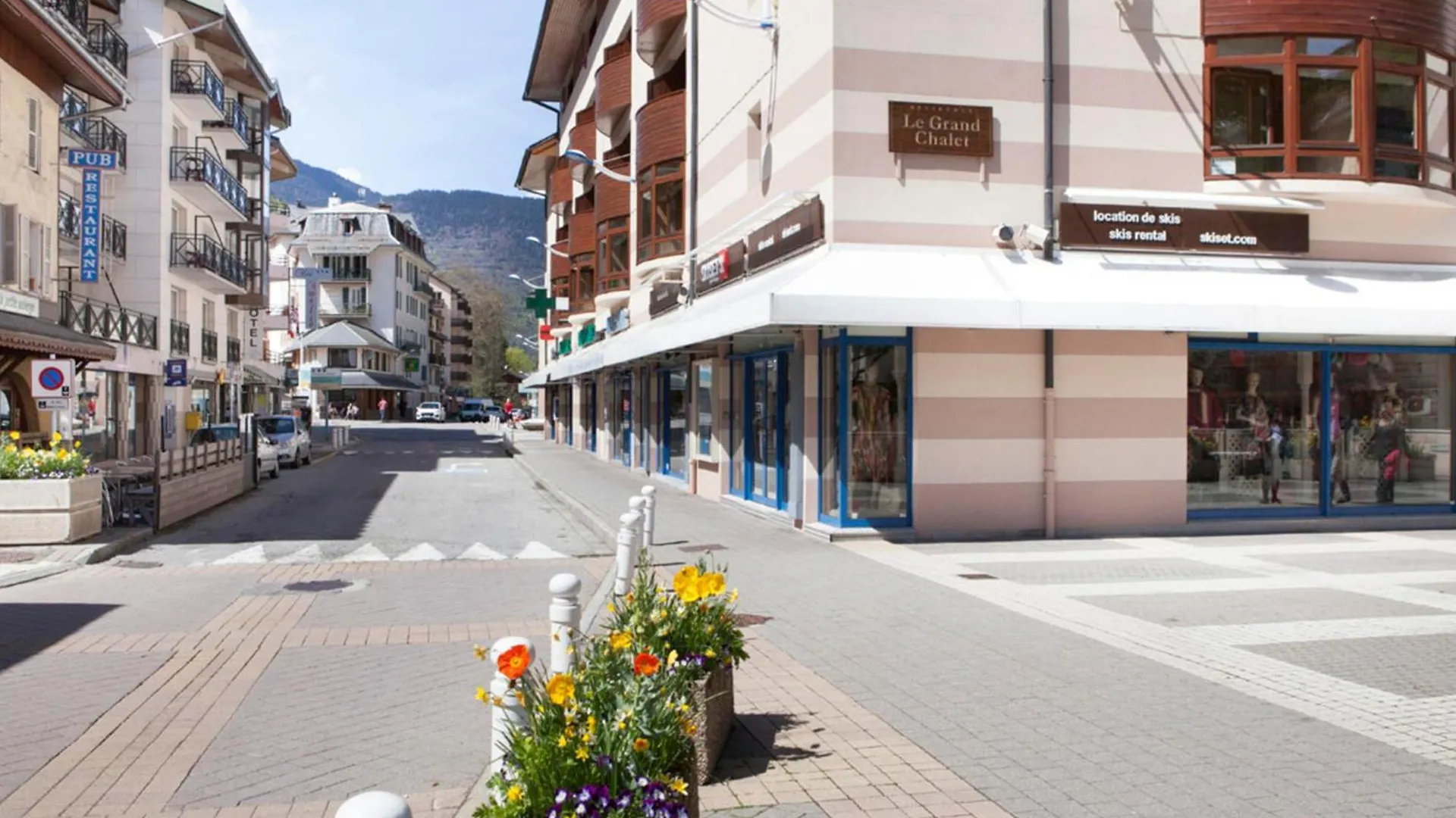 Studio 4 Pers. Centre Brides, Balcon Sud, Wi-Fi, A 200M Telecabine Et Thermes - Fr-1-512-82