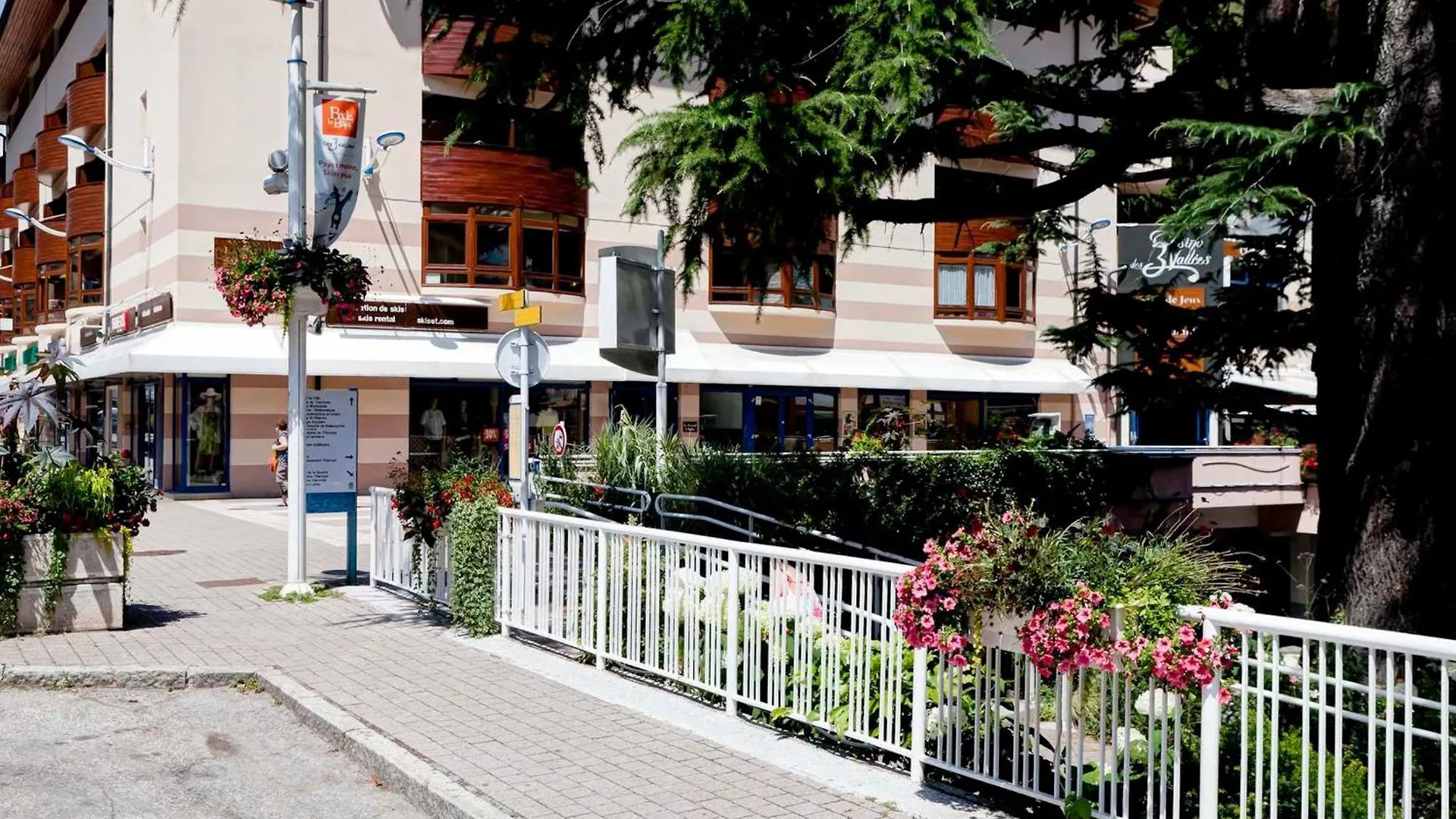 Apartment Studio 4 Pers. Centre Brides, Balcon Sud, Wi-Fi, A 200M Telecabine Et Thermes - Fr-1-512-82